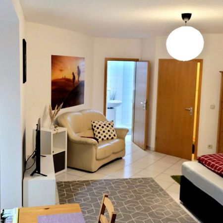 Wohlfuehl-Ferienwohnung Mit Tiefgarage Im Gruenen โอบาโฮฟ ภายนอก รูปภาพ
